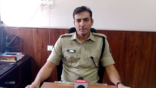 कन्हान नदीच्या पुलावरून नदीत पडुन एका विवाहित तरूणाचा मृत्यू 
बाइट DCP कलवानिया