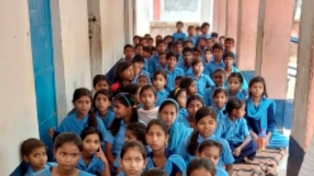  प्रखंड भर के स्कूलो और अन्य संस्थाओं में मनाई गई बाबा साहब डॉक्टर भीम राव अंबेडकर कि जयंती l 