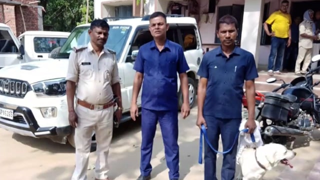 महिला की हत्या से घर मे कोहराम,मासूमो व परिजन हुए बेहाल,जांच को पीरू पहुंची पटना के फॉरेंसिक टीम