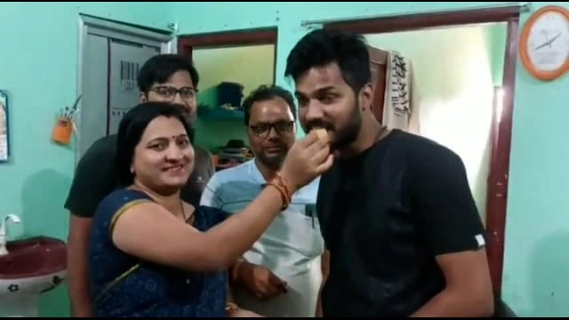 बरौली गांव के विशाल बने इंस्पेक्टर, परिजनों में खुशी