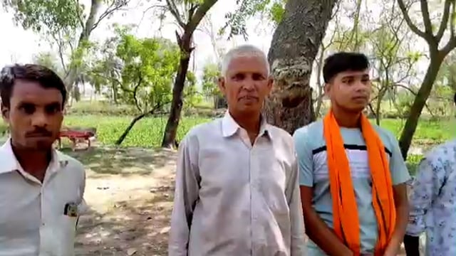 तरबगंज क्षेत्रों में विद्युत कटौती से परेशान ग्रामीण