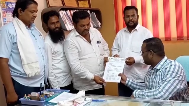 रमजान ईदच्या पार्श्वभूमीवर इदगाह मैदानाची स्वच्छता करावी,एमआयएम पक्षाची मुख्याधिकारी यांच्याकडे मागणी