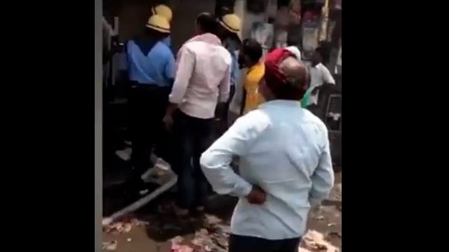 गिट्टीखदान परिसरातील एका गादी च्या दुकानात आग