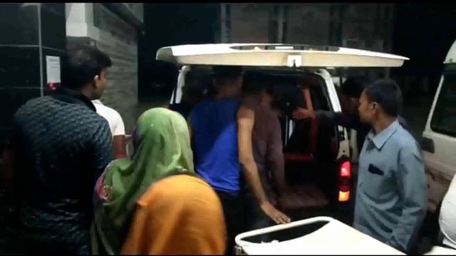 लखीसराय जिले के क्यूल थाना क्षेत्र अंतर्गत बीती रात्रि पढ़ने वाले छात्र को मारी अज्ञात लोगों ने गोली पीएमसीएच पटना रेफर