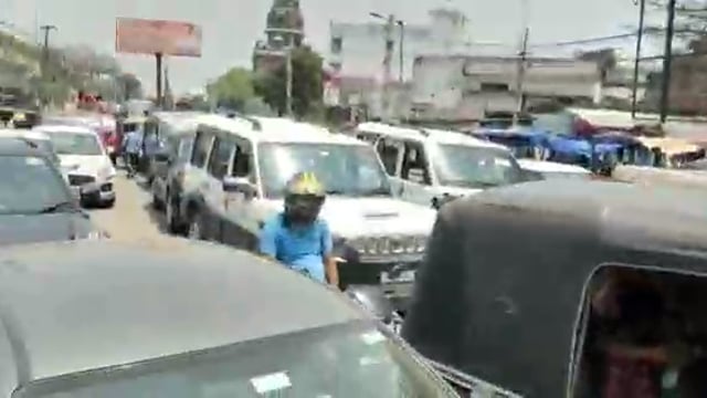शहर के बाईपास ओवरब्रिज के समीप तपती गर्मी में डेढ़ घंटे जाम से कराहता रहा शहर