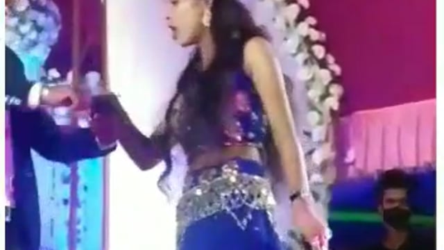 नूरसराय डोइया गॉव में शादी के मौके पर हुआ तमंचे पर डिस्को,एक नहीं दो दो कट्ठा के साथ नाचते दिखी बार बालाओ,वीडियो वायरल