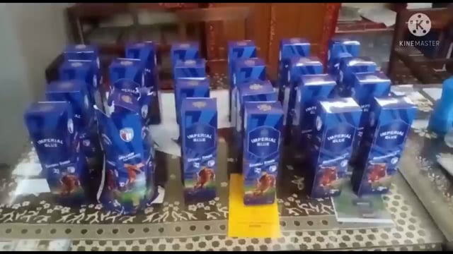 जहानाबाद रेल थाने की पुलिस ने गया पटना रेलखंड के मेमू सवारी गाड़ी से लावारिस बैग से शराब किया गया बरामद।