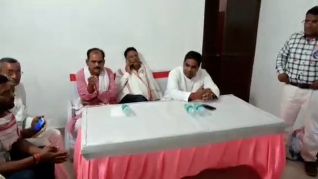 सदर प्रखंड के जम्होर में स्वास्थ्य मेला का हुआ आयोजन,सदर विधायक आनंद शंकर सिंह ने किया उद्घाटन