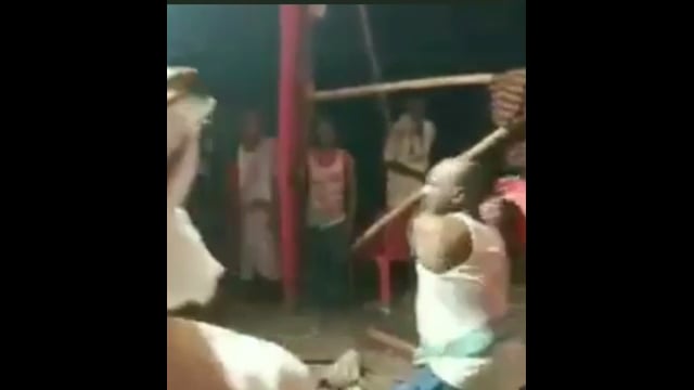 मारपीट मामले में मुखिया व सरपंच को किया जख्मी