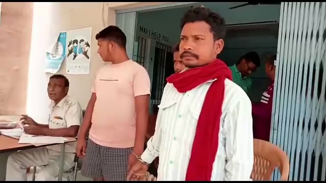 अमरपुर : बनवर्षा गांव से दस लीटर देसी शराब के साथ दो व्यक्ति गिरफ्तार l