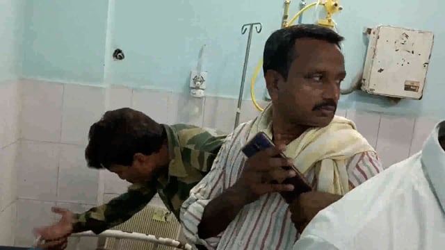 लखीसराय बेलोरी मुख्य मार्ग पर सड़क हादसे में एक व्यक्ति हुआ गंभीर रूप से जख्मी लाया गया सदर अस्पताल