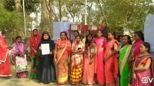 छेड़-छाड़ के आरोपी के विरुद्ध प्राथमिकी दर्ज होने के एक माह बाद भी कारवाई नहीं, आक्रोशित महिलाएं थाना पहुंची