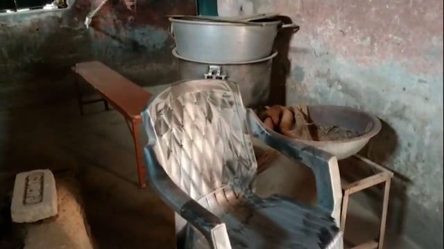 मध्य विद्यालय, मोरातालाब में एमडीएम भोजन बनाने वाले रसोइयों को नहीं किया जा रहा वेतन का भुगतान