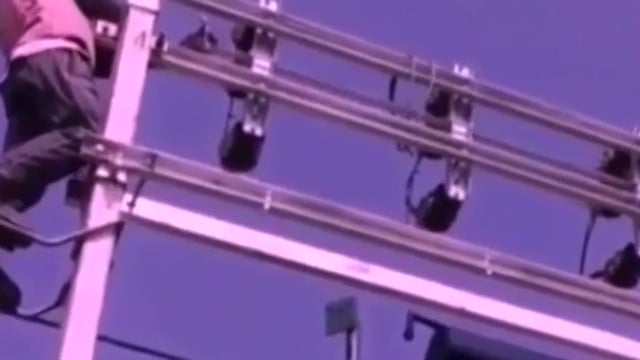 लखीमपुर खीरी: सिकंदराबाद विद्युत केंद्र के द्वारा लगाकर विद्युत कटौती