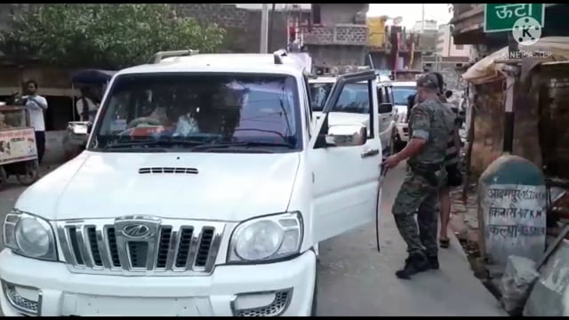 जहानाबाद के ऊंटा मदारपुर इलाके में उत्पाद विभाग की टीम ने किया छापेमारी,12 लीटर शराब और एक शराबी हुआ गिरफ्तार।