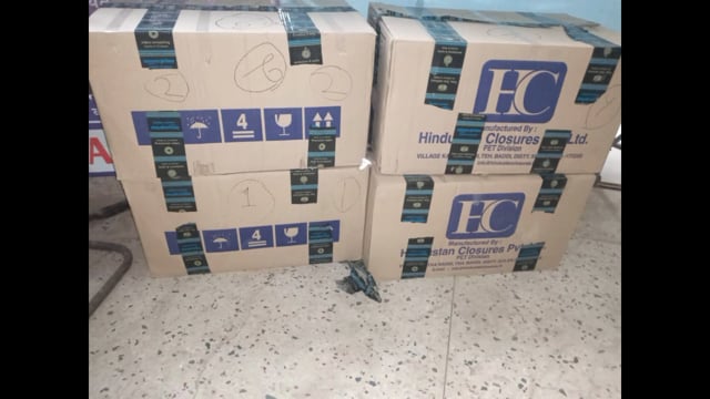 दानापुर शाहपुर थाना क्षेत्र से अमेजॉन प्राइम के कार्टून से निकला शराब की बोतल