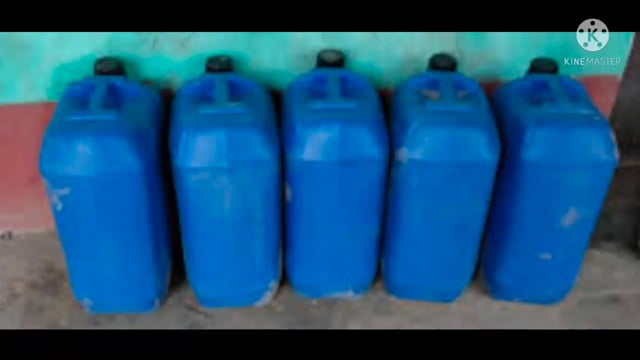 फुल्लीडुमर पुलिस ने 16 लीटर देसी महुआ शराब की आजाद कारोबारी फरार