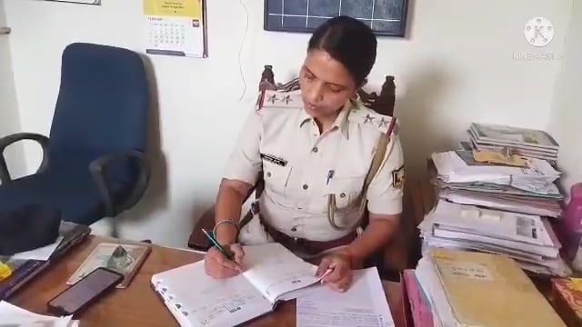 : शराब कारोबारी के विरुद्ध हुई कारीवाई , एक हीं गाँव से आठ लोगों के ऊपर दर्ज हुआ मामला 