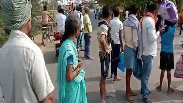 कामता हॉल्ट के समीप ट्रैक्टर और बाइक की टक्कर में किशोर की हुई मौत,परिवार में मचा कोहराम