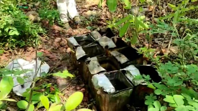 चानन  : कछुआ व महजनवां से 95 लीटर शराब व 8 हजार किलोग्राम जाबा महुआ जब्त कर 8 भट्ठी को पुलिस ने किया ध्वस्त। 