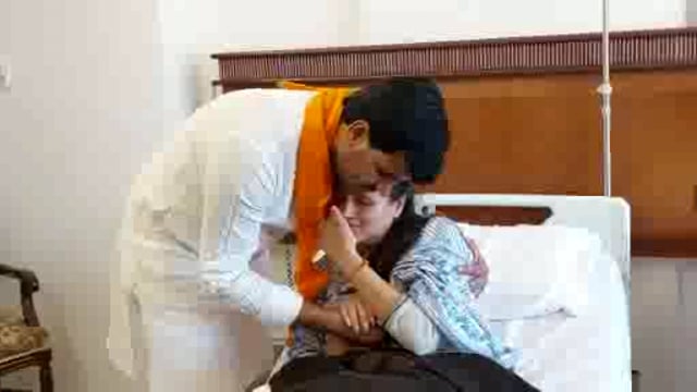 अमरावती जिल्ह्याच्या खासदार नवनीत राणांना अश्रू अनावर


