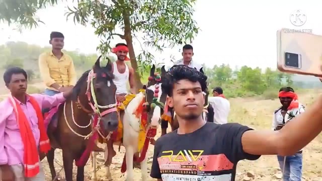 घुसरी में बजरंगबली मूर्ति प्राण प्रतिष्ठा एवं  त्रैरात्र अखंड रामधुन संकीर्तन को लेकर निकाली गई भव्य कलश शोभायात्रा