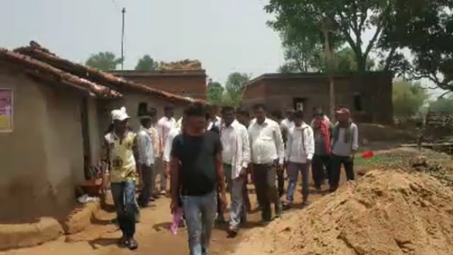 दासडीह पंचायत के मुखिया प्रत्याशी रेखा मंडल के समर्थन में जनसंपर्क