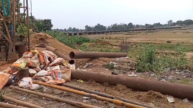 पंजवारा के वार्डों में जलापूर्ति के लिए एचडी विभाग द्वारा कराया जा रहा है बोरिंग का कार्य।