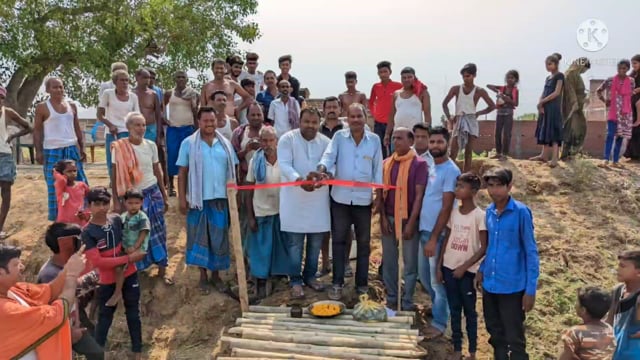 बेलहर:-श्रमदान के तहत सिंचाई नहर पर बनाया बांस का पुल, खेती व आने जाने के लिए हुई सुविधा