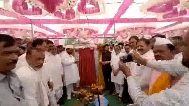 नूतन प्रशासकीय इमारत बांधकामाचे राज्यमंत्री संजय बनसोडे यांच्या हस्ते भूमिपूजन