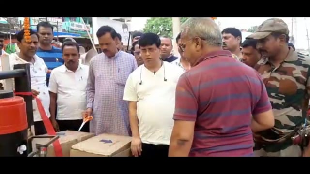 लक्ष्मीपुर में खोला गया प्याऊ सेंटर, डॉ नीरज साह ने किया फीता काटकर शुभारंभ