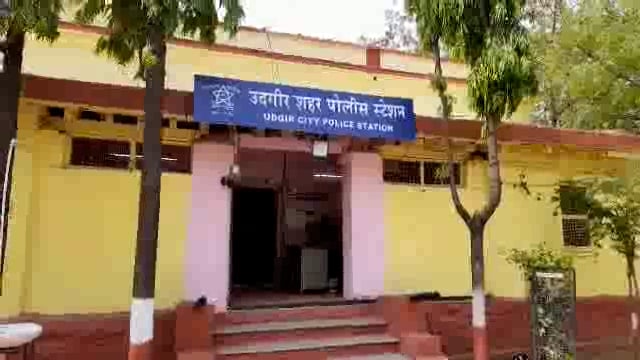 ऑटोचालकाने पळविलेले 1 लाख 33 हजार 800 रुपयांचे सोने पोलिसांनी केले आरोपीकडून जप्त