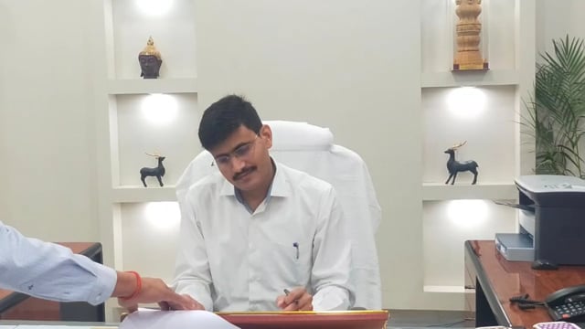 सीतामढ़ी के नए जिला पदाधिकारी ने अपना प्रभार ग्रहण किया।