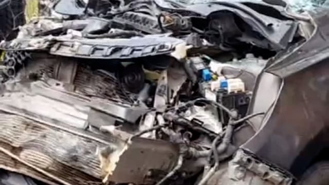 सड़क दुर्घटना में दूल्हा दूल्हे की बहन सहित एक अन्य महिला की मौत