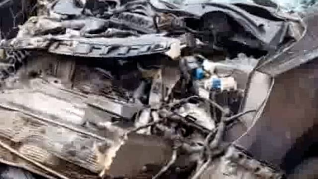 सड़क दुर्घटना में भाई-बहन सहित एक अन्य महिला की मौत