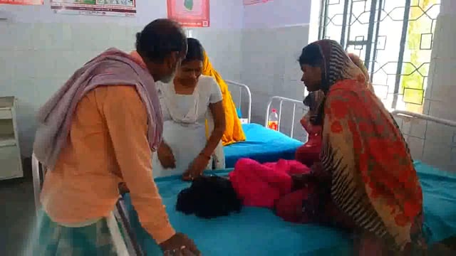 हसनगंज के ढेरूआ गांव में स्कूल से पढ़ाई कर आ रही छात्रा को एक अनियंत्रित मोटरसाइकिल चालक ने मारी ठोकर, छात्रा हुई जख्मी