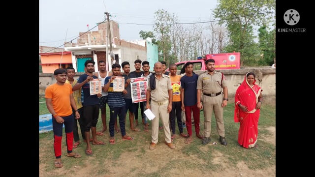 फुल्लीडुमर अग्निशमन पदाधिकारी एवं जवानों द्वारा माक ड्रिल के दौरान अग्नि सुरक्षा के बारे में ग्रामीणों को किया जागरूक