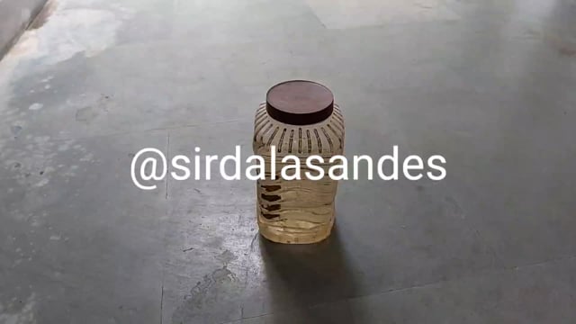 पड़रिया गांव में पुलिस ने छापेमारी कर 2 लीटर महुआ शराब किया बरामद,एक युवक गिरफ्तार