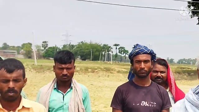 जमीनपर झूलते हाईटेंशन11हजार बोल्टके तारको हटाने केलिए ग्रामीणों नेकिया प्रदर्शन जमीन पर झूलतातार बड़ी घटनाको दे रहेदावत 