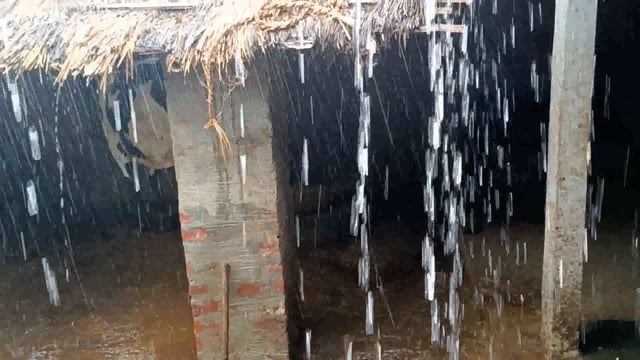 हवेली खड़गपुर में तेज हवा के साथ बारिश और गर्मी से थोड़ी राहत की सांस ली खड़गपुर वासी ने