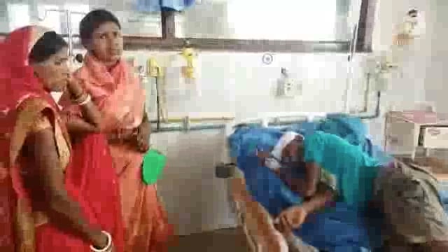 बारात में युवक के साथ हुई मारपीट की घटना , घायल अवस्था में विम्स अस्पताल में कराया गया भर्ती