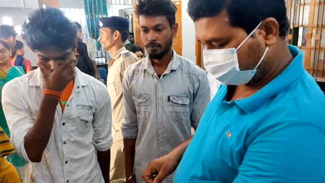 चंडी में वाहन जांच में डेढ़ लीटर देशी शराब के साथ तीन गिरफ्तार, एक बाइक जब्त