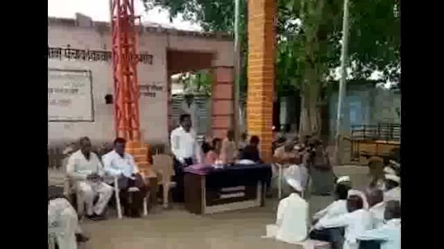 नागलगाव येथे कृषी मंडळ अधिकाऱ्यांने घेतला शेतकरी मेळावा