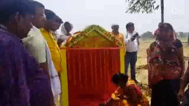 प्रखण्ड प्रमुख व उप प्रमुख नें किया योजना का शिलान्यास , लोगों को जल्द ही मिल सकेगा इसका लाभ