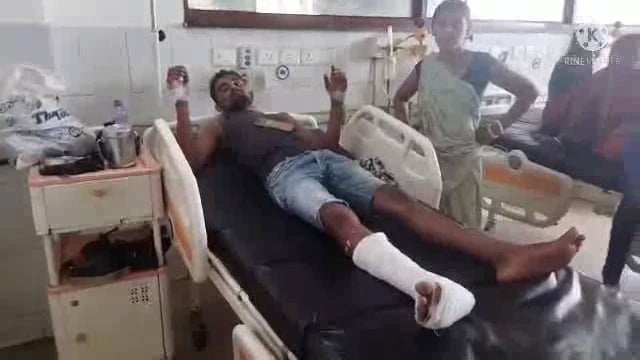 मोटरसाइकिल की हुई आमनें सामनें टक्कर , मौके पर घायल हुए युवक