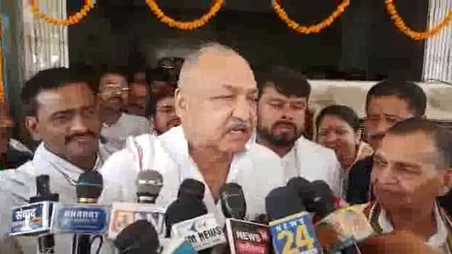 बेमेतरा ब्रेकिंग :-  बेमेतरा जिले में राजीव गांधी न्याय योजना के तहत  किसानों को  दी 100 करोड़ से ज्यादा की राशि 