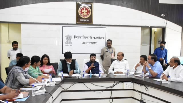 उमरगा व लोहारा तालुक्यातील भूकंपग्रस्तांचे प्रश्न प्रशासनाने तातडीने सोडवावे,राज्यमंत्री संजय बनसोडे