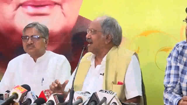 केंद्र सरकार टैक्स कम करके महंगाई कम कर रही है और छत्तीसगढ़ उसमें भी फायदा उठाकर महंगाई बढ़ाने का काम कर रही है- बृजमोहन