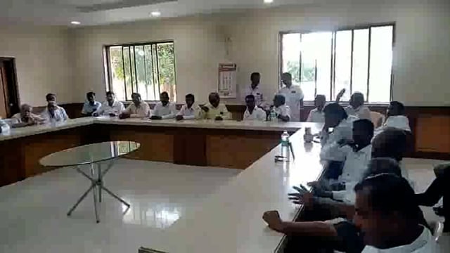 डॉक्टर शंकरराव खरात जन्मशताब्दी वर्ष निमित्त साहित्य संमेलन तयारीसाठी बैठकीचे आयोजन करण्यात आले होते
