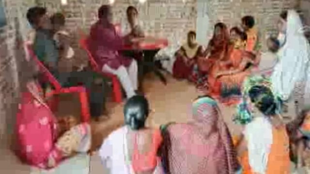 गांडेय प्रखंड के उदयपुर में जागरूकता कार्यक्रम का आयोजन